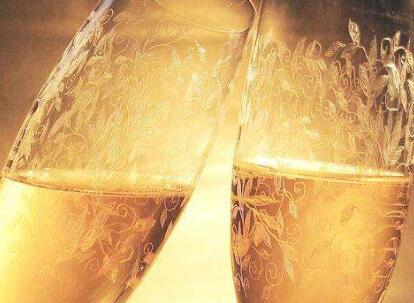 �й���̨���ձ����������ݾ�����