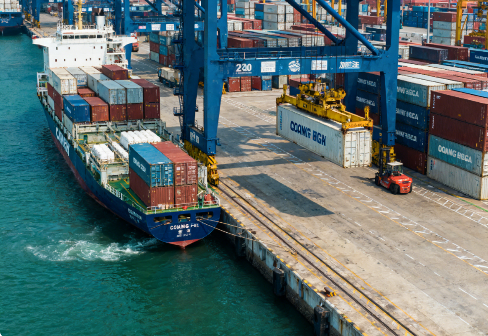 �����������߶��ո漱�����а�ͻ�������λ���ڳ���